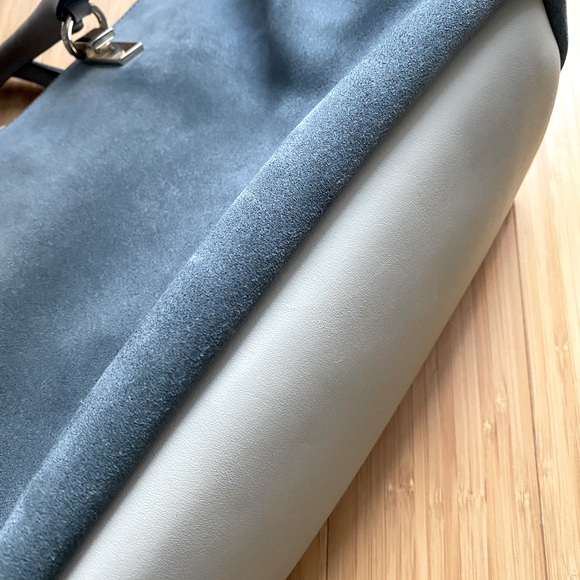 Rare and unique Chloe Medium Baylee Tote - pretty blue suede/calf leather - Picture 6 of 8